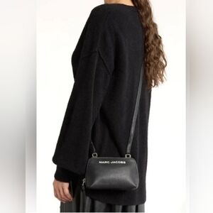 Marc Jacobs Elegant Black Crossbody Bag Marc Jacobs Small CrossbodyPouch Pebble